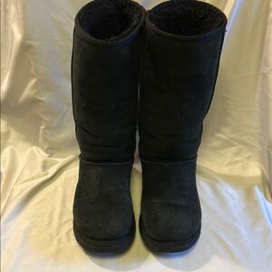 UGG size 8 Black Suede Winter Boots